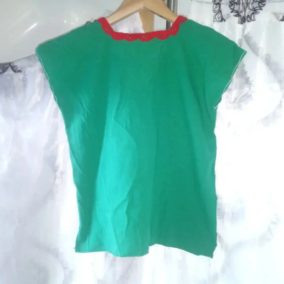 *Mexican embroidery top size small and medium (bag A ) - Picture 3 of 3